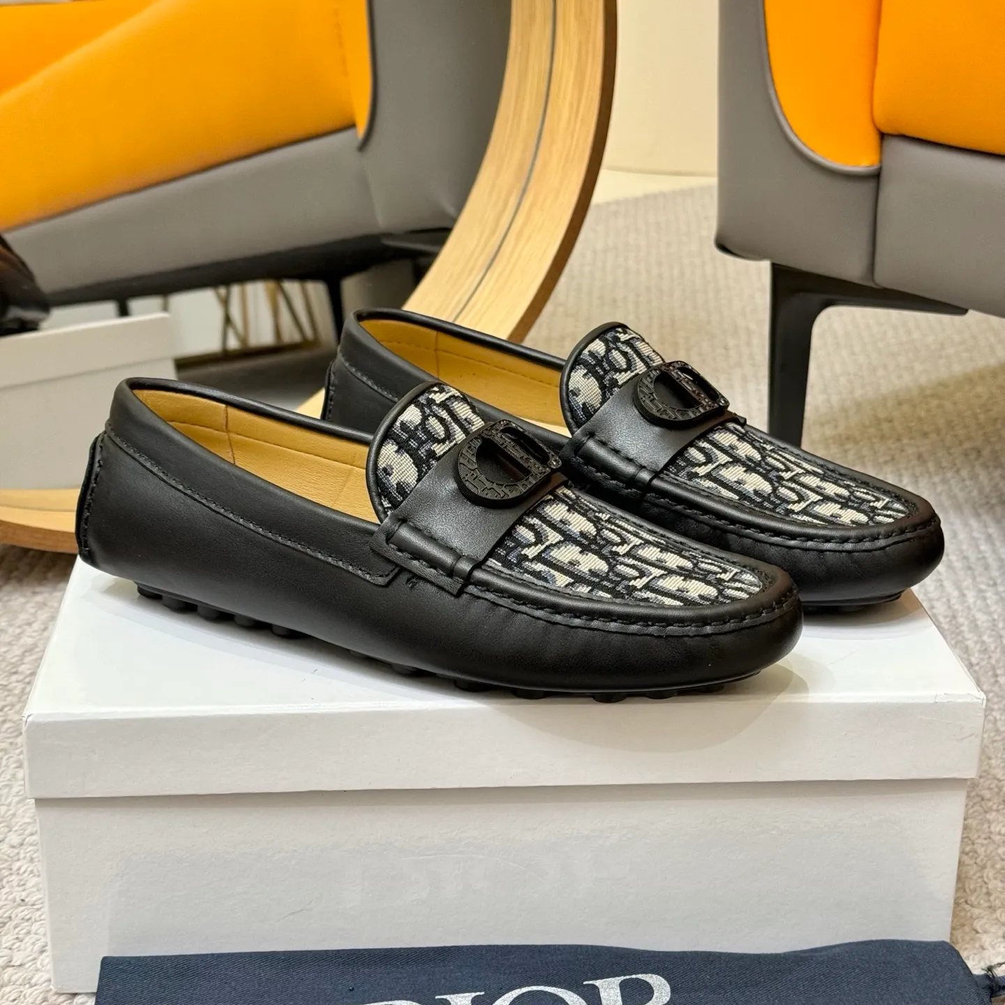Men's clothing and shoes 💰420! (Yangli) Quality DIOR [Dior’s latest arrival] real auction hot-selling Doudou shoes 🔍DIOR) new Doudou shoes 👍Belgian designer Martin Margiela serves as Gucci shoe designer y full of charm, luxury style gentleman upper: imported cowhide, lining with spring sweat-absorbent first-layer sheepskin. Outsole Brand outsole, the last stitching on the bottom will never come off; equipped with classic Gucci exquisite hardware C D buckle💋The whole pair of shoes is fashionable and casual without losing high-end style; standard 38-46